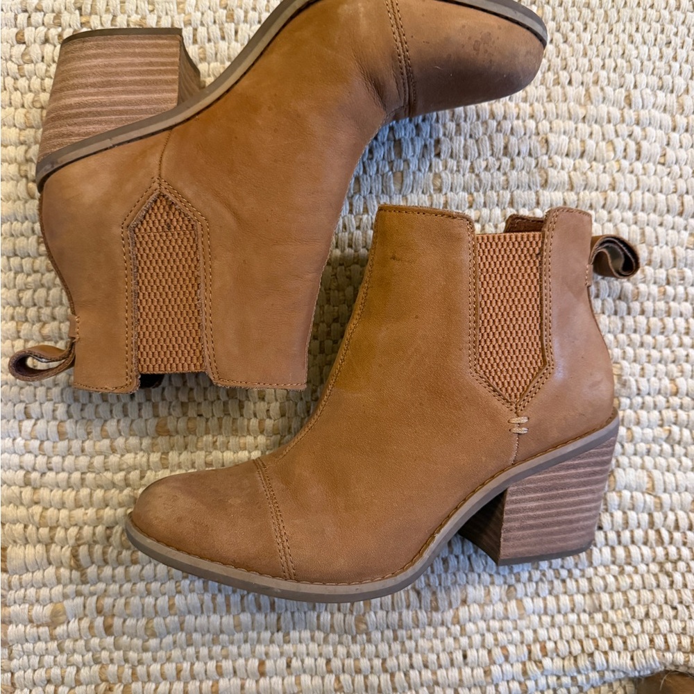Toms Tan Ankle Booties